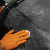 ČISTENIE A DEKONTAMINÁCIA LAKU