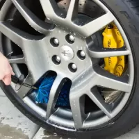 KOLESÁ A PNEUMATIKY